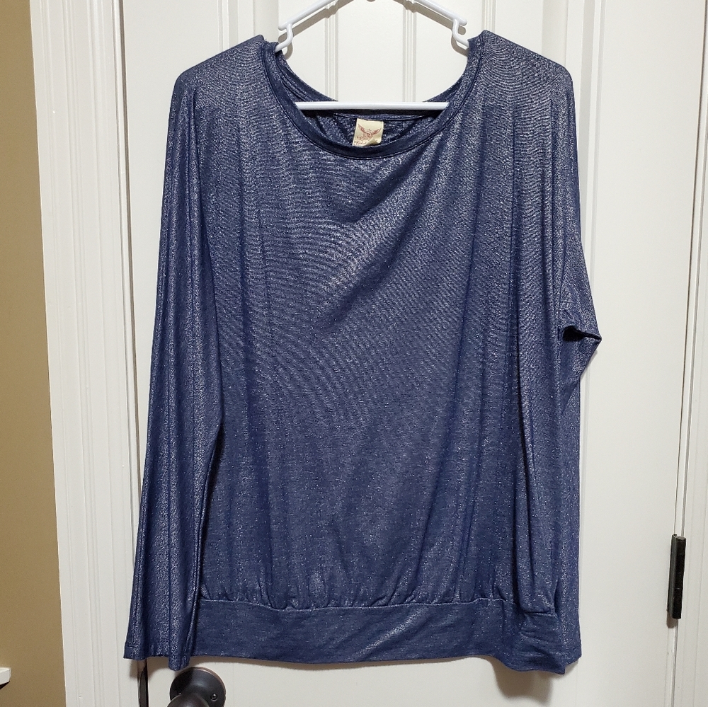 Long sleeve shirt